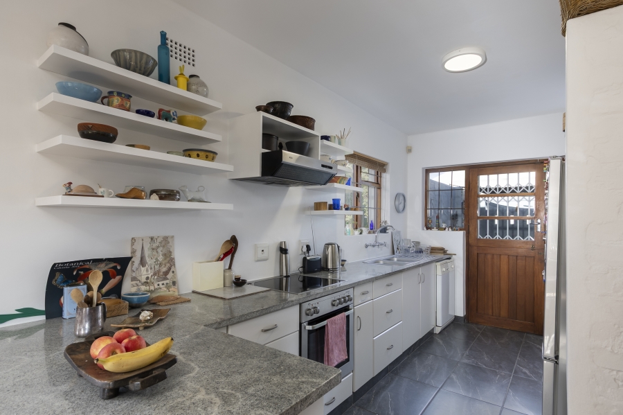 To Let 3 Bedroom Property for Rent in Kalamunda Western Cape
